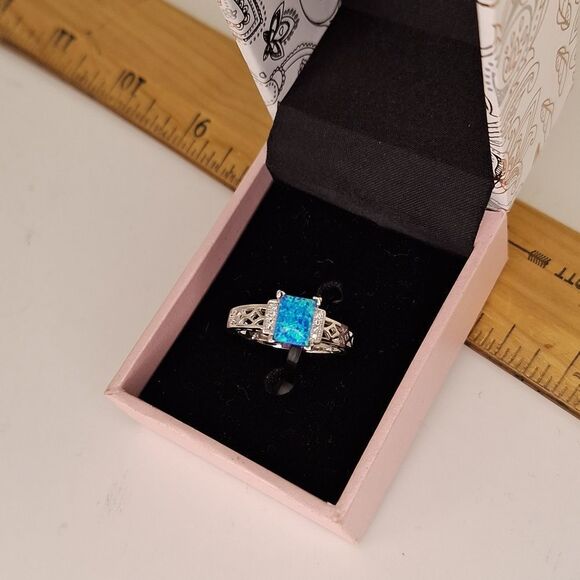 blue opal emerald cut ring - Picture 5 of 6